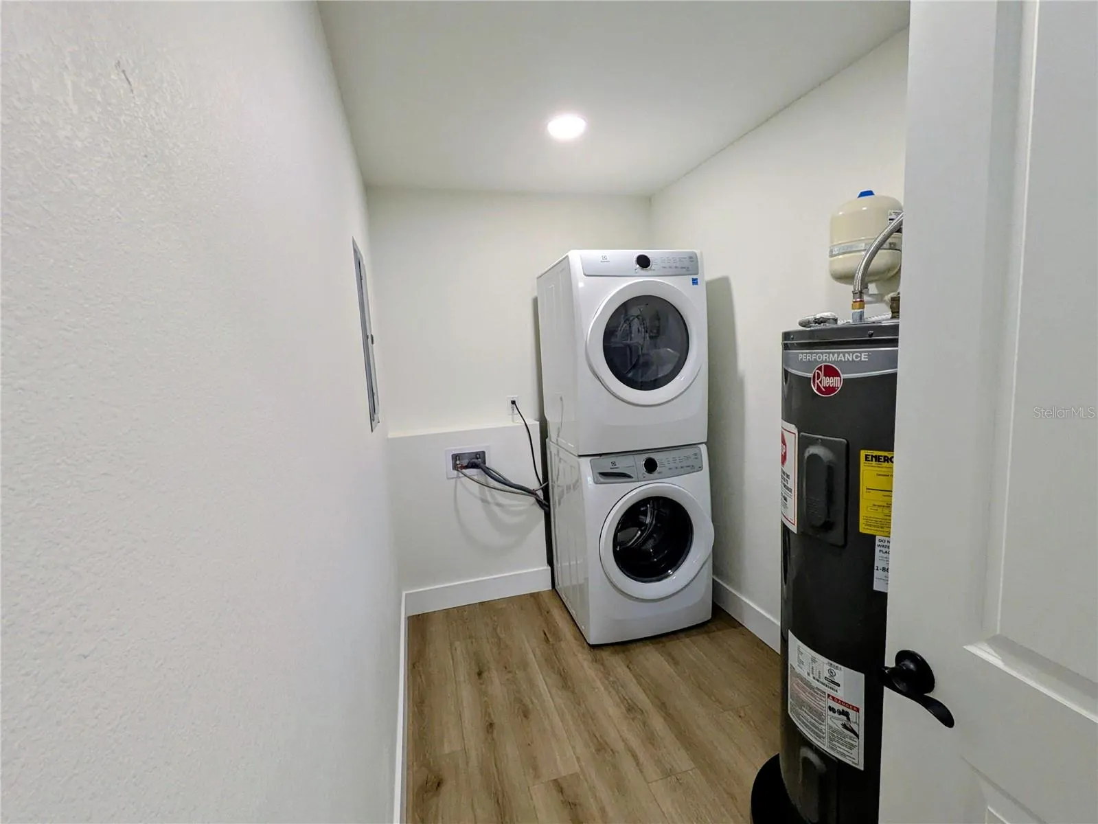 Laundry / mechanical