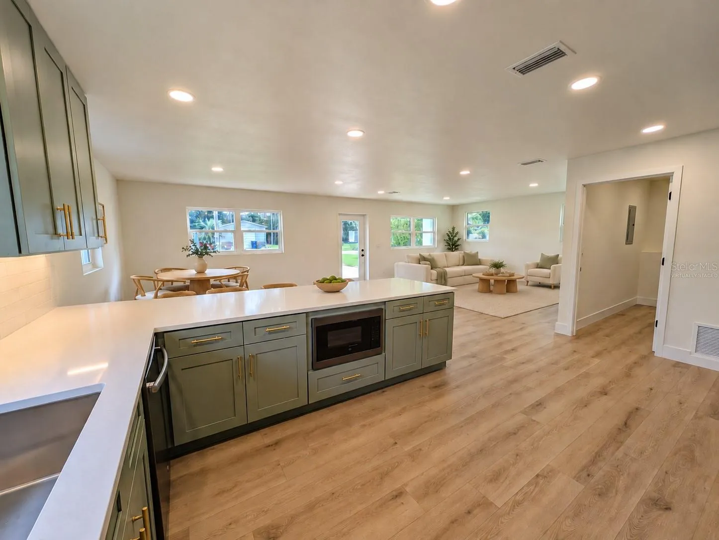 Kitchen Virtually staged