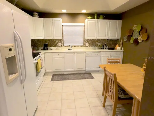 Kitchen V1