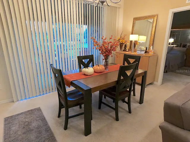 Dining V1