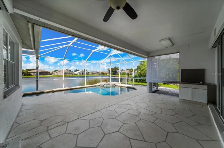 Covered lanai with out electric cooktop