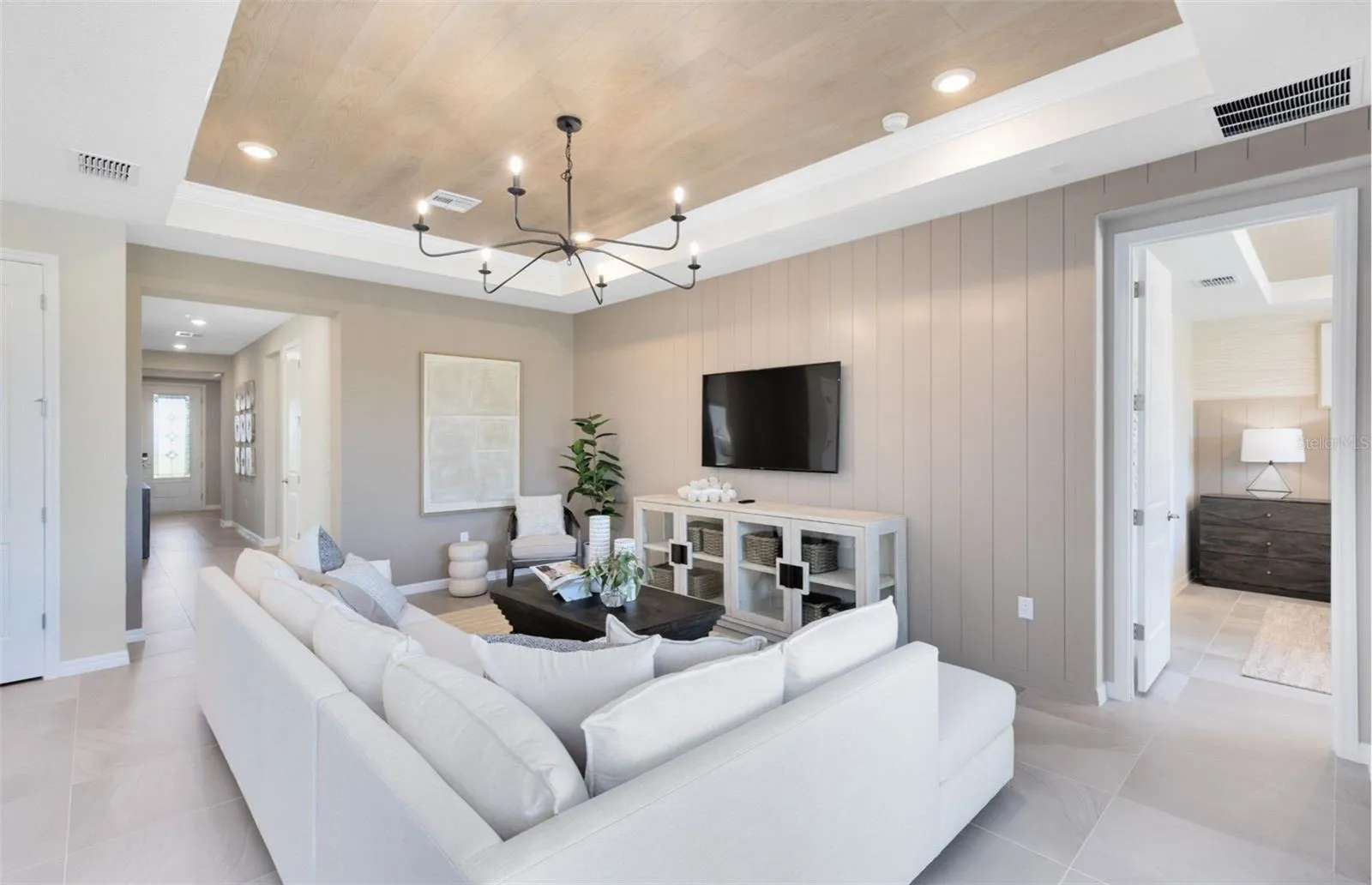 Model Home Design Only. Pictures and furnishings are for illustrative purposes only. Elevations, colors and options may vary. Furniture is for model home staging only.