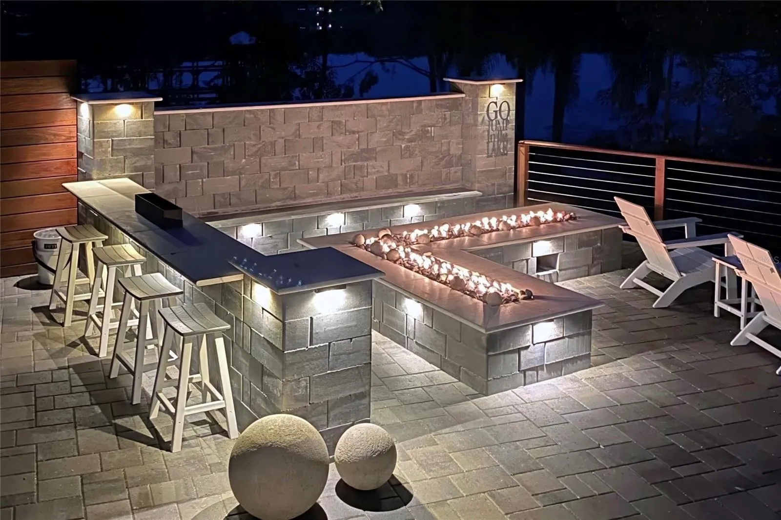 Elevated Deck Overlooking the Lake