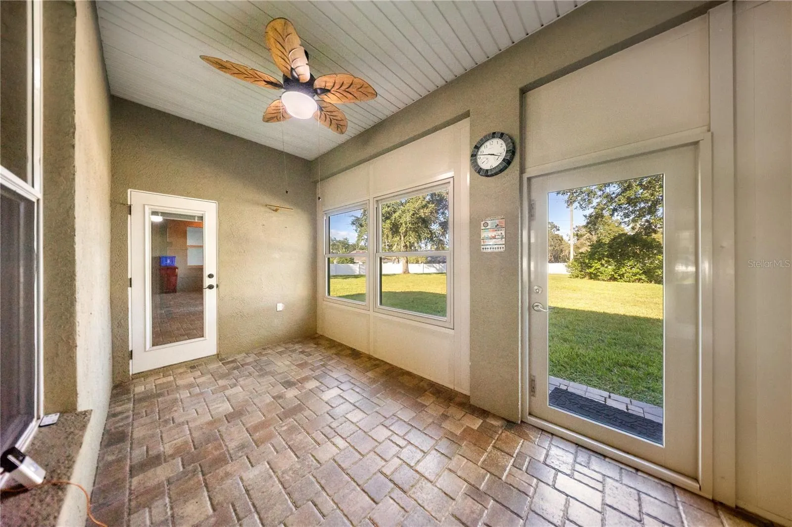 Back Porch/ Lanai