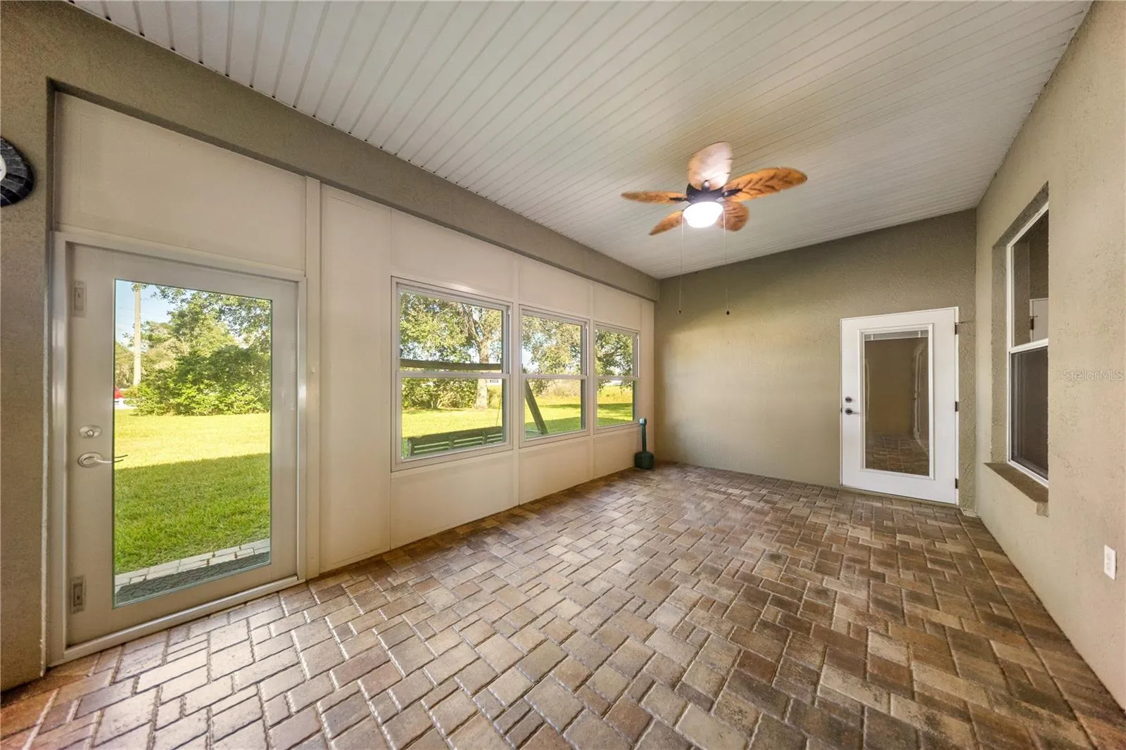 Back Porch/ Lanai