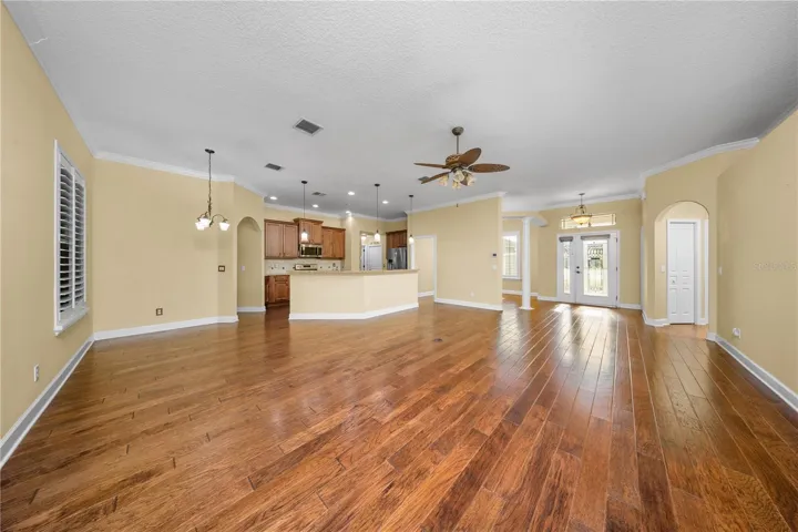Main Area/ Living Rm