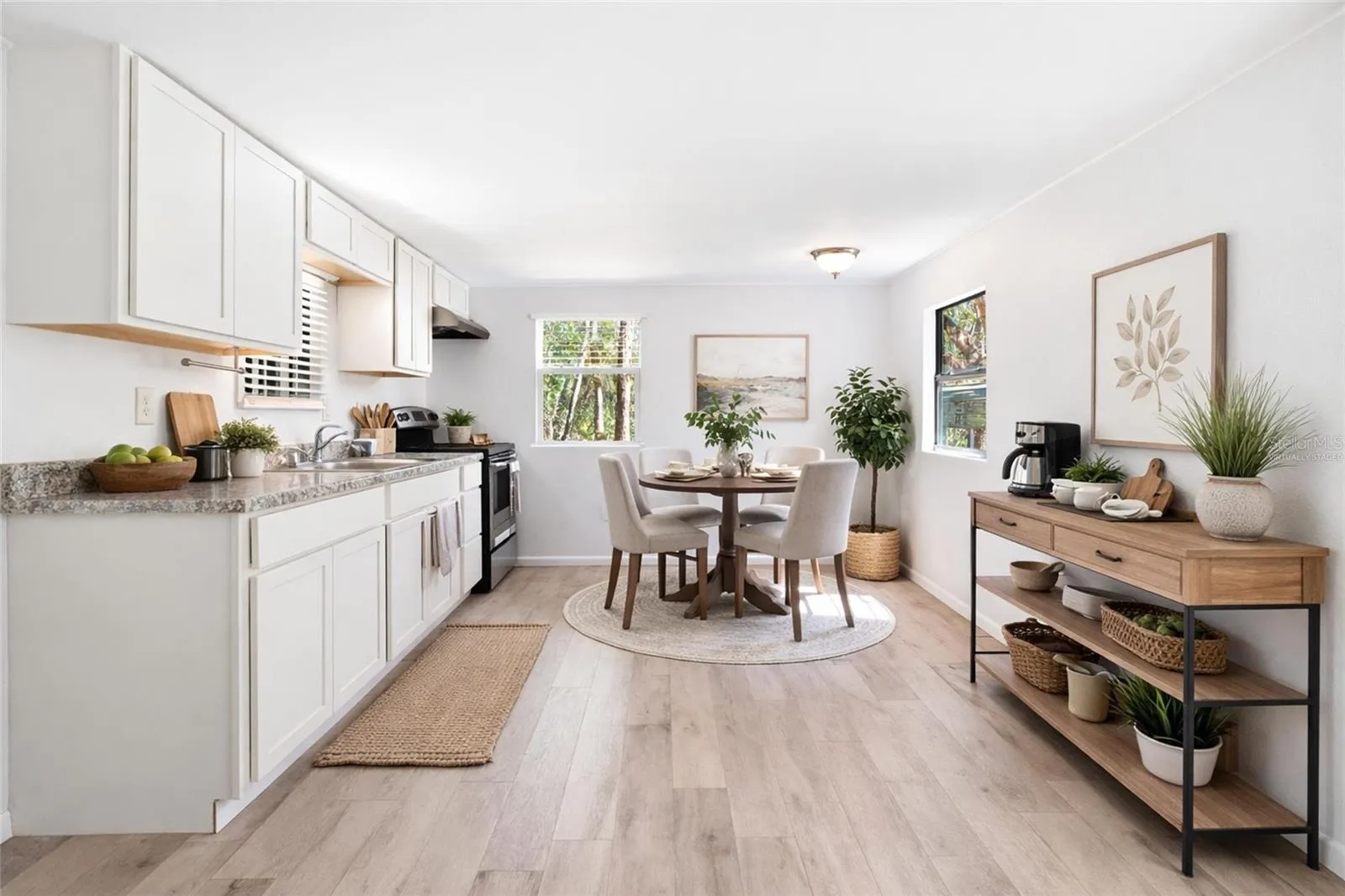 Kitchen with eat-in spacevirtually staged