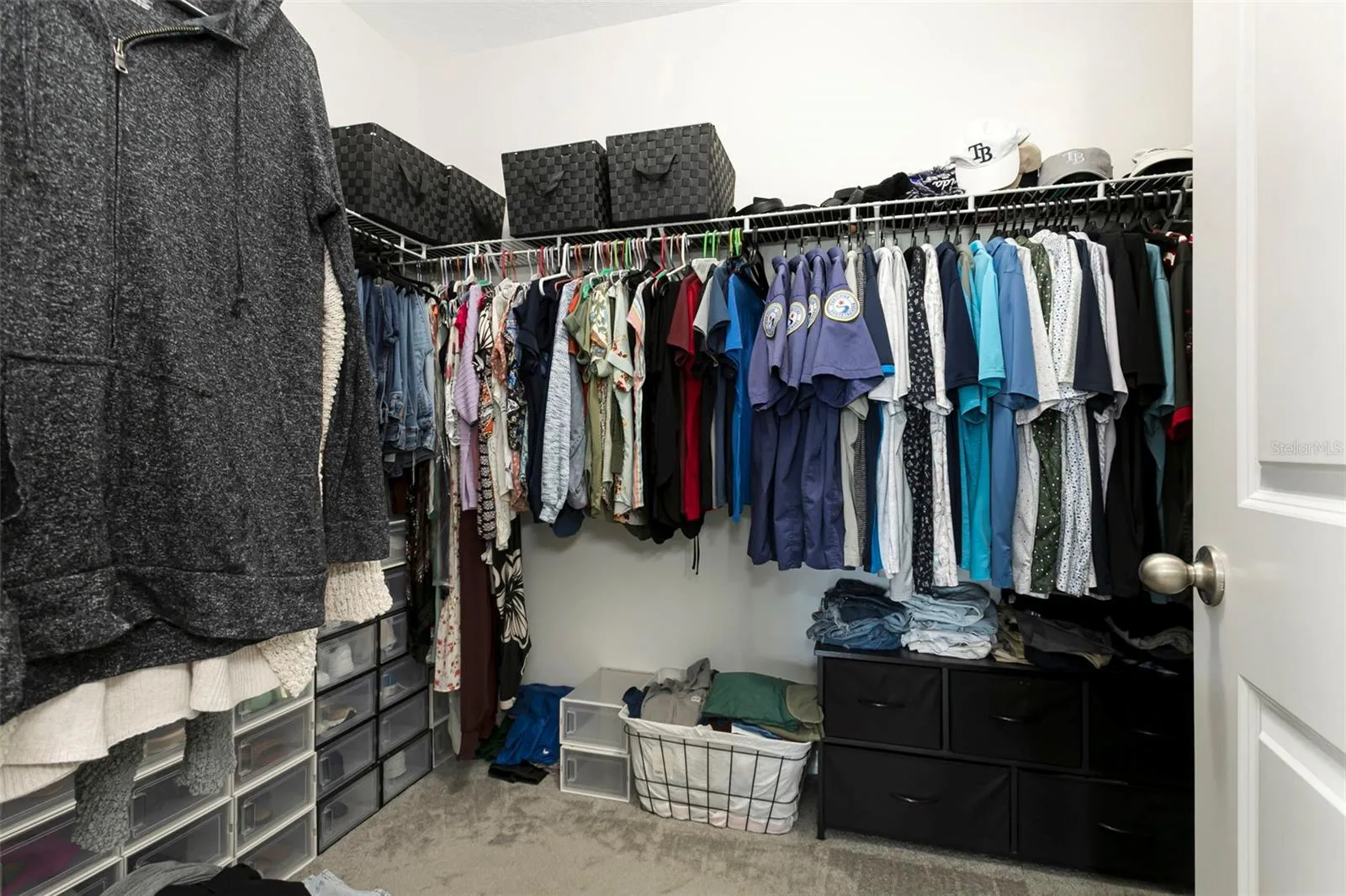 owners suite closet
