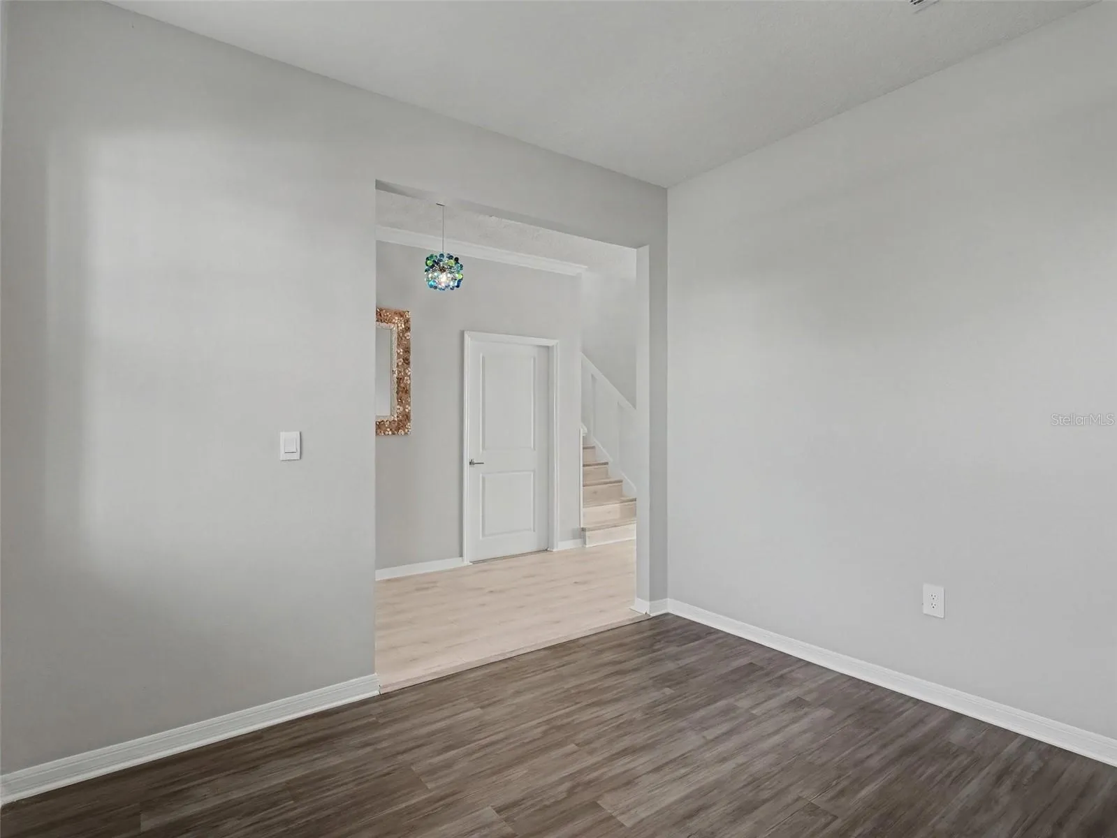 Main floor office/Den