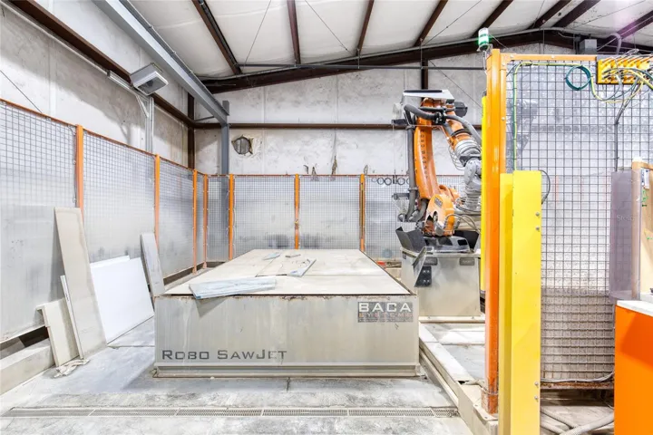 Stoneworks Cut Saw