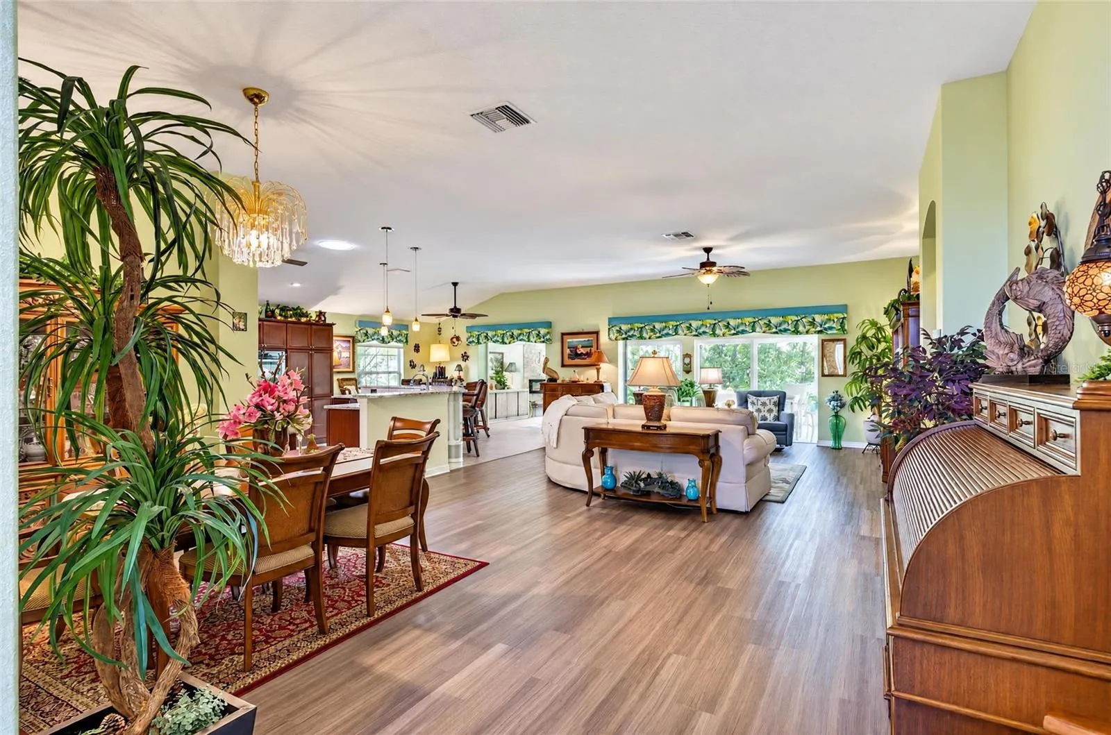 LIGHT AND BRIGHT HOME