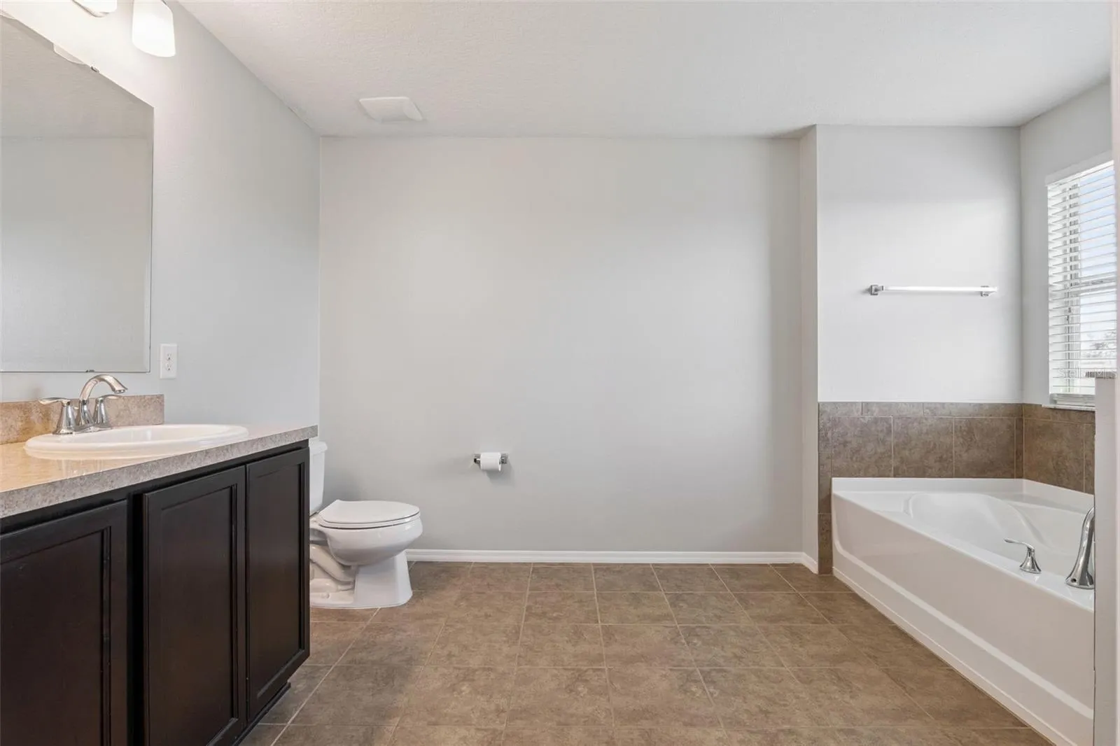 Primary ensuite bathroom
