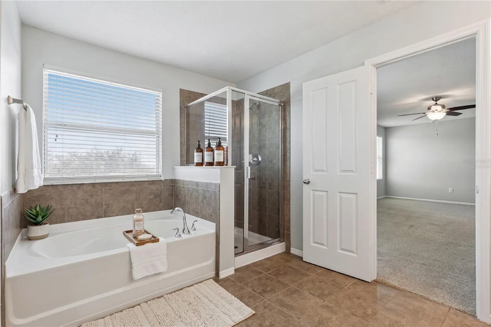 Virtually staged primary bath