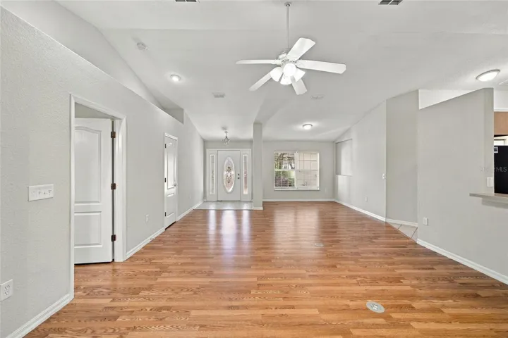 Living/Dining Area