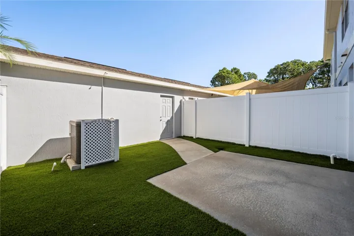 Courtyard privacy
