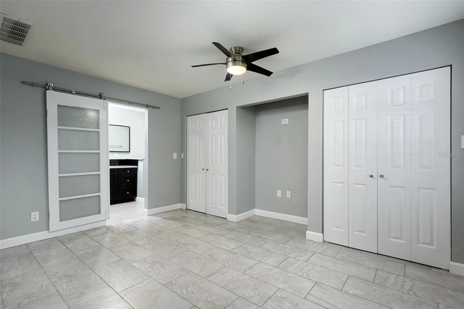 Primary Suite - Bedroom
