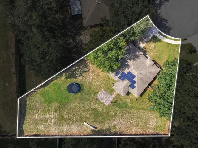 Half Acre lot!