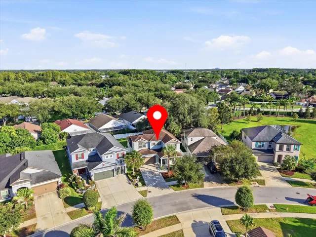 Aerial view: Front