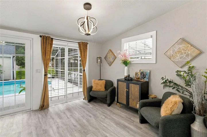 Comfortable seating area off the kitchen