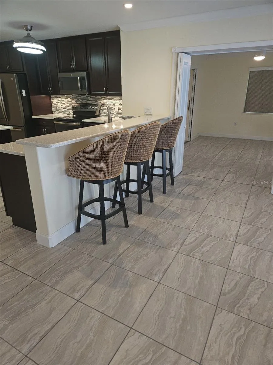 Bonus room past breakfast bar
