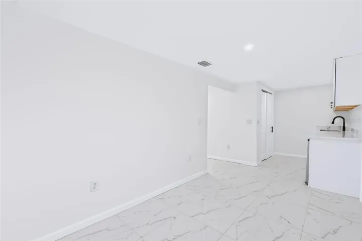 Dining area, 3rd office  potential, or storage area overlooking kitchen