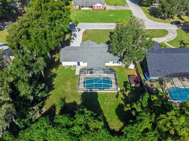Bird's-eye view of your private pool