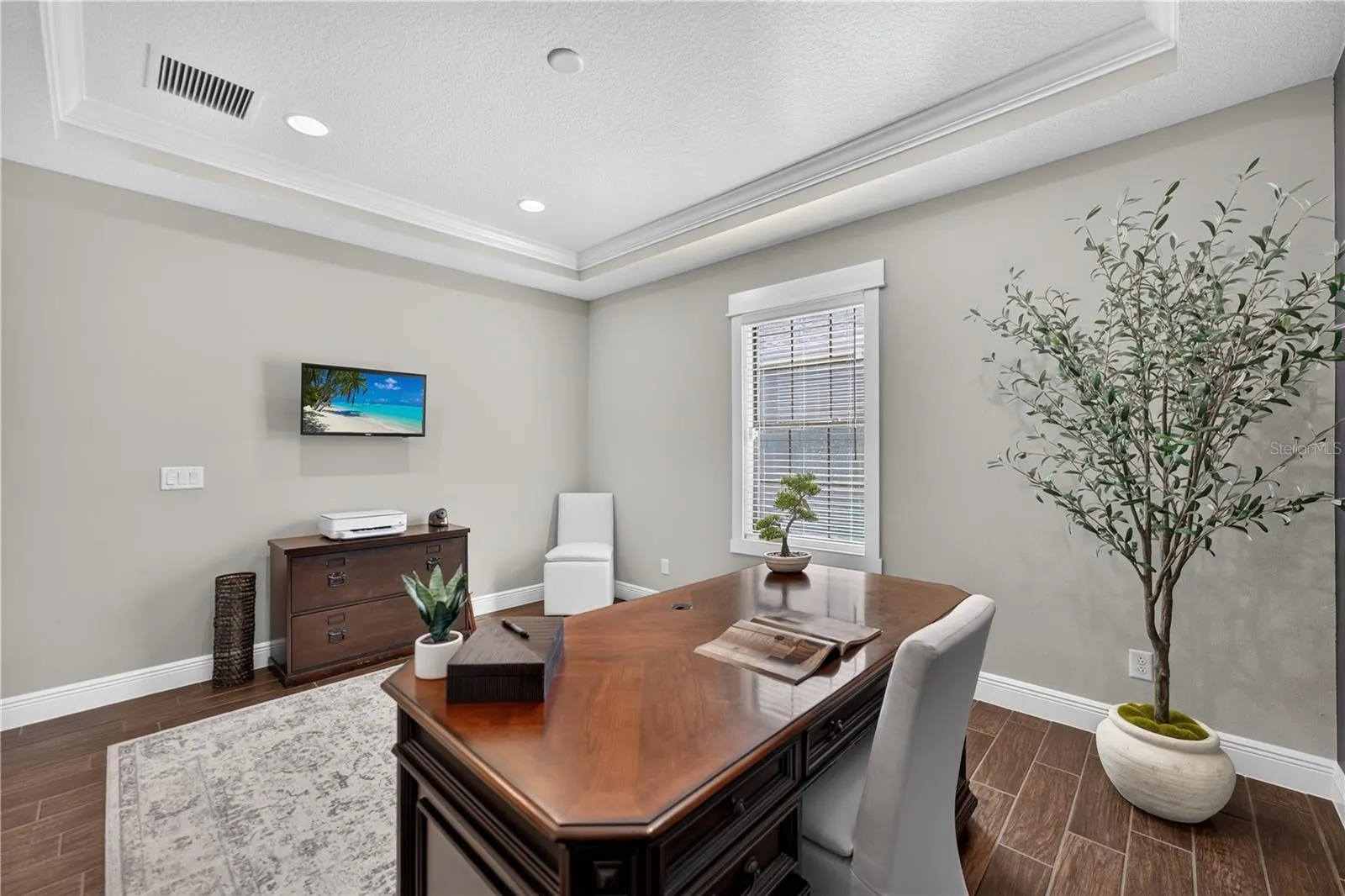 Tray ceiling