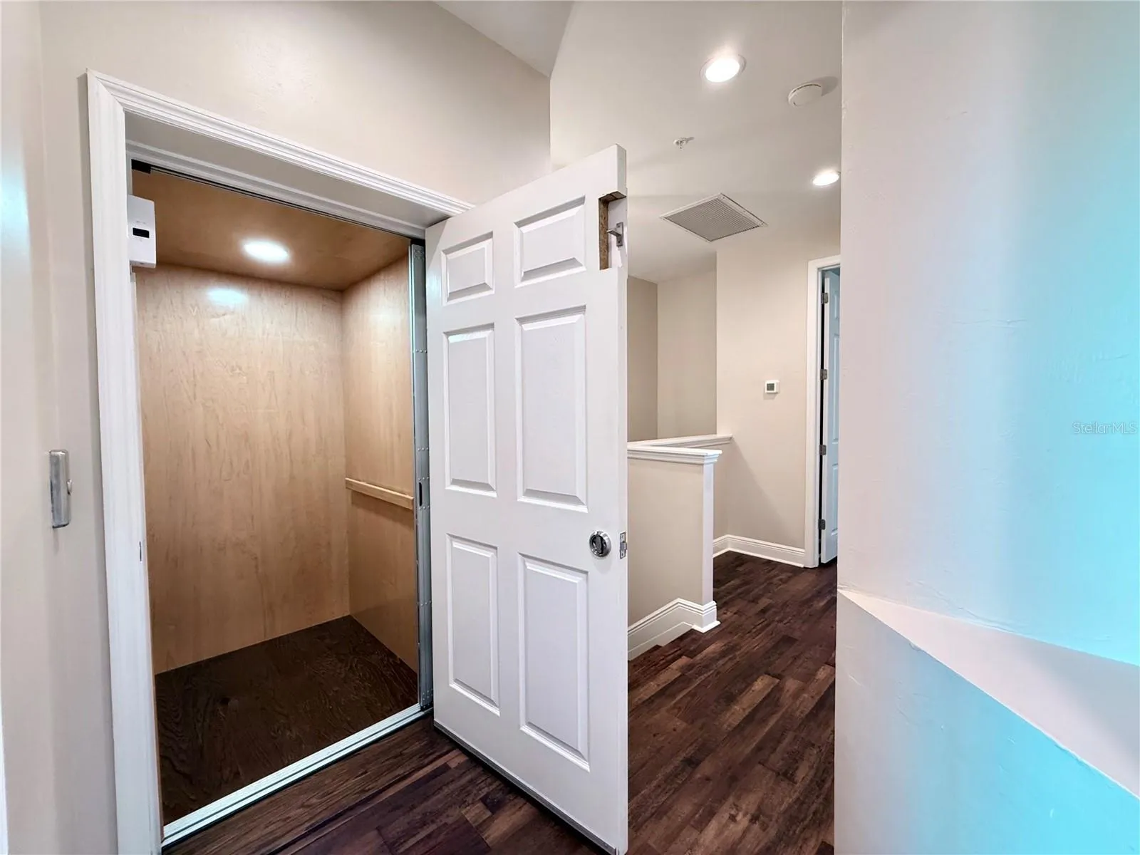 Elevator to the 3rd floor