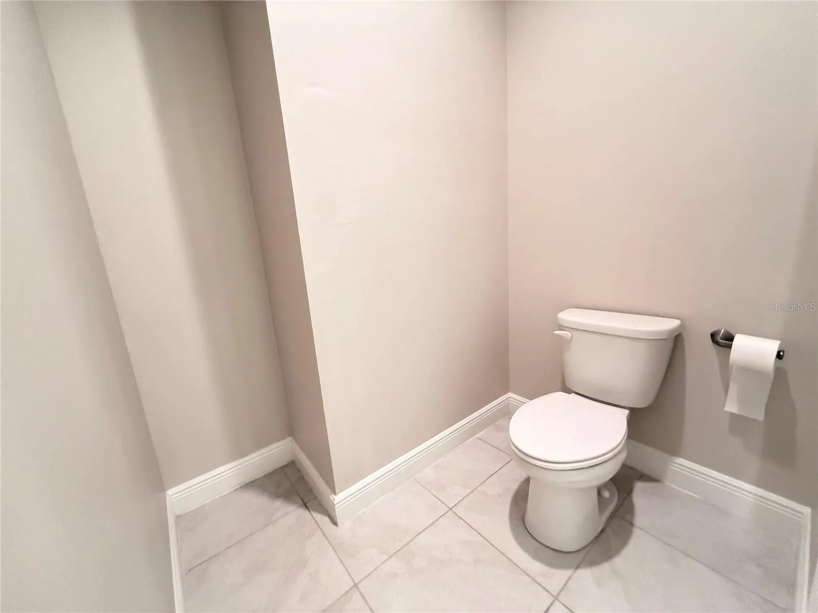 Private commode