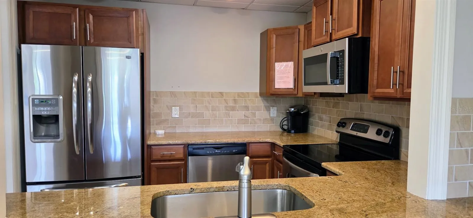 Clubhouse, Kitchen