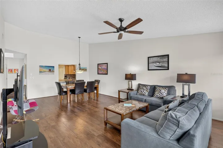 Living Room/Dining Room