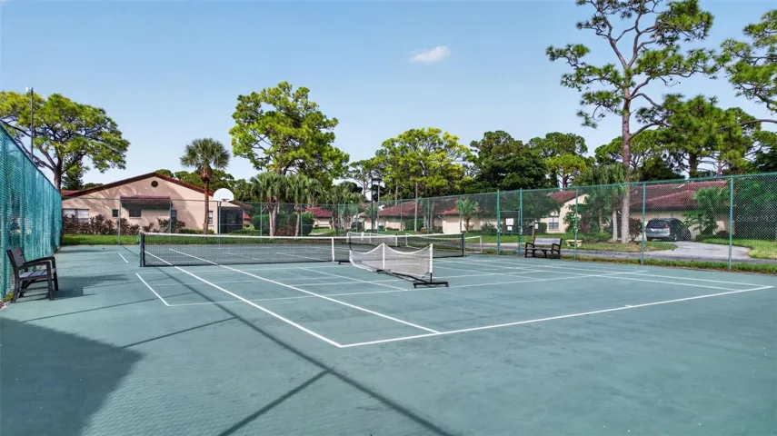 Community Pickleball Courts