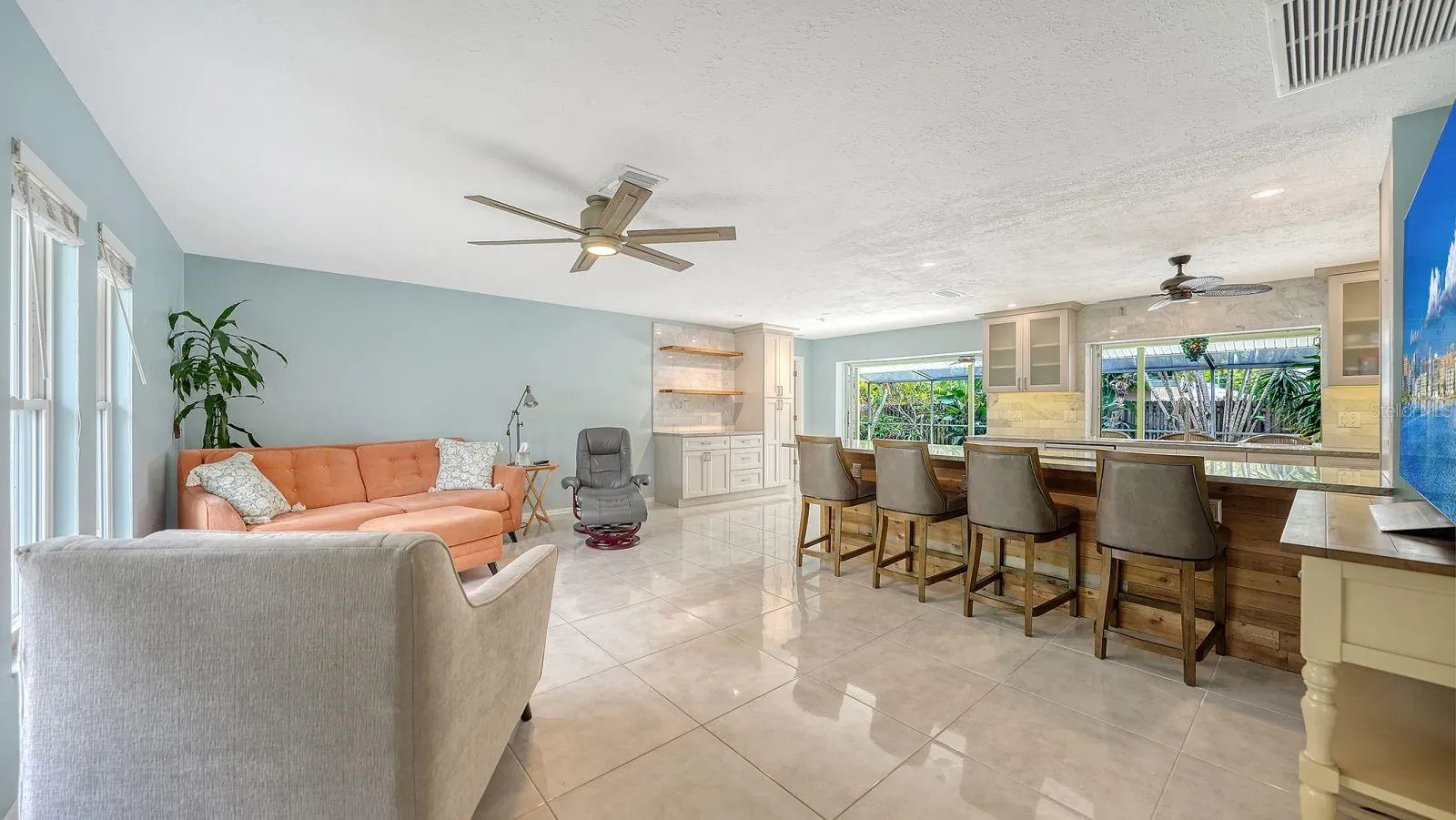 Living Room and Breakfast Bar