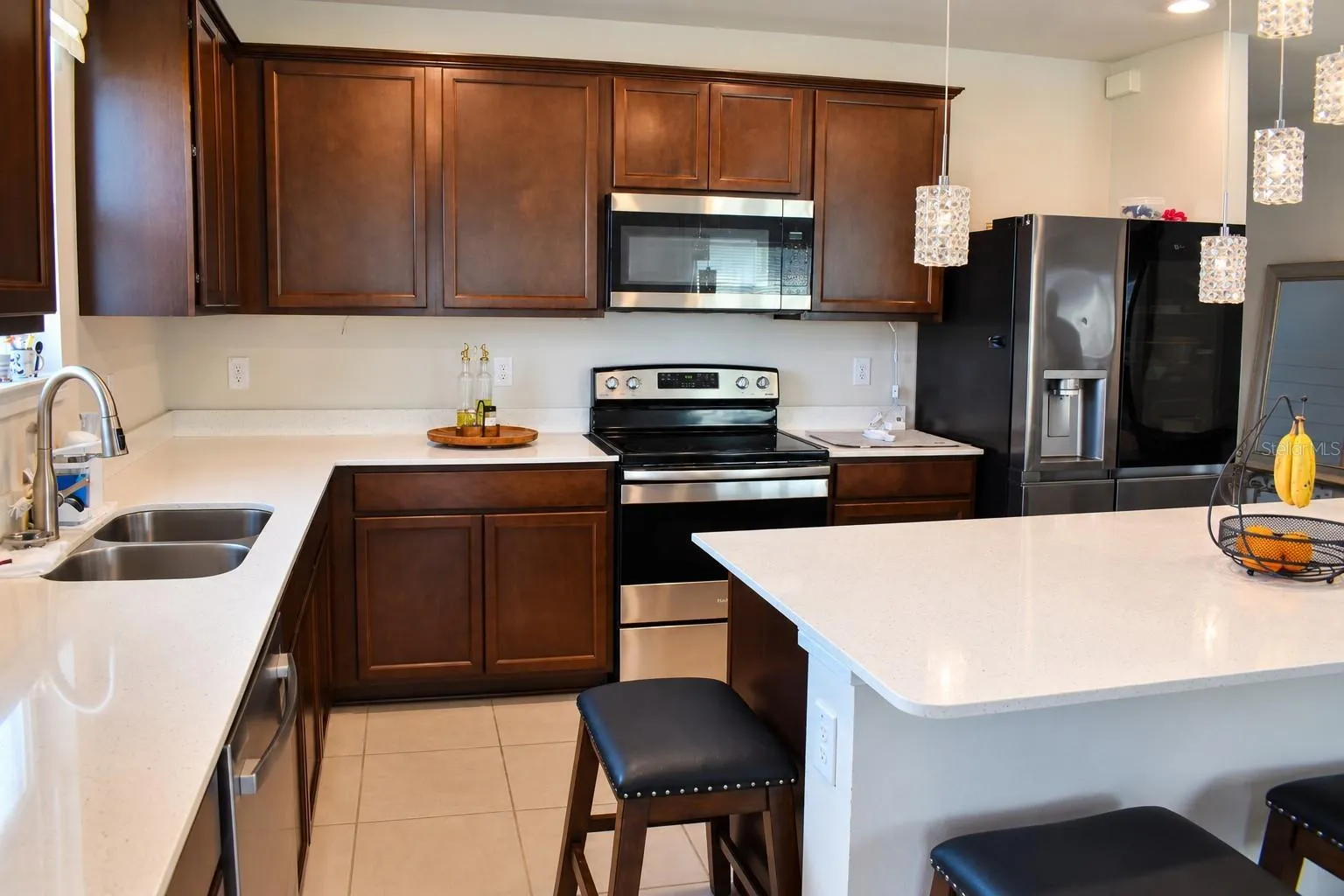 Kitchen with Center Island