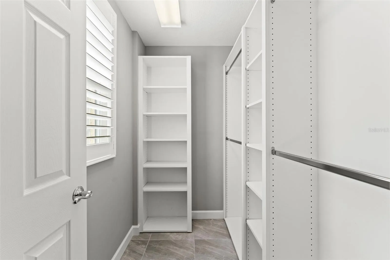 Custom closet