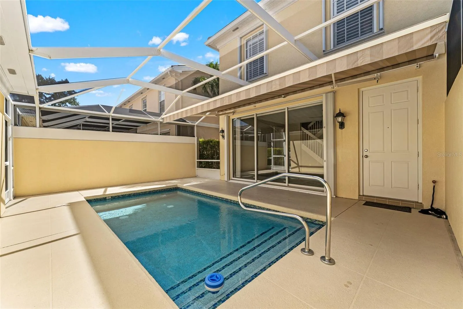 Private lanai