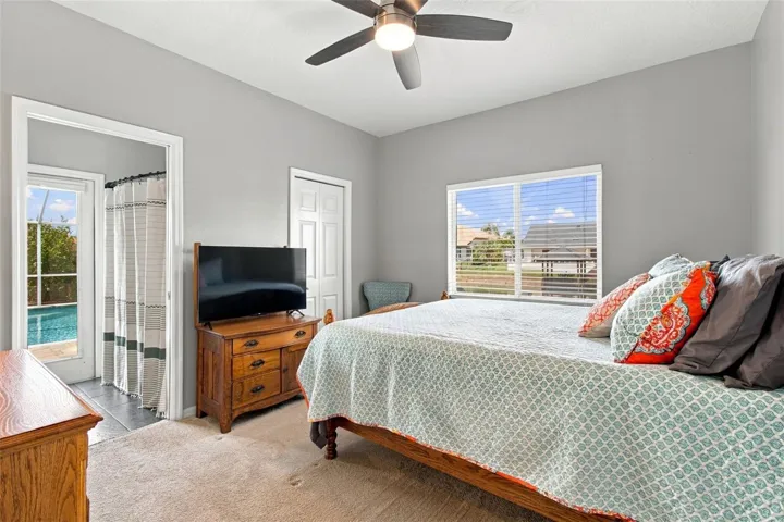 Bedroom 2 &amp; pool bath