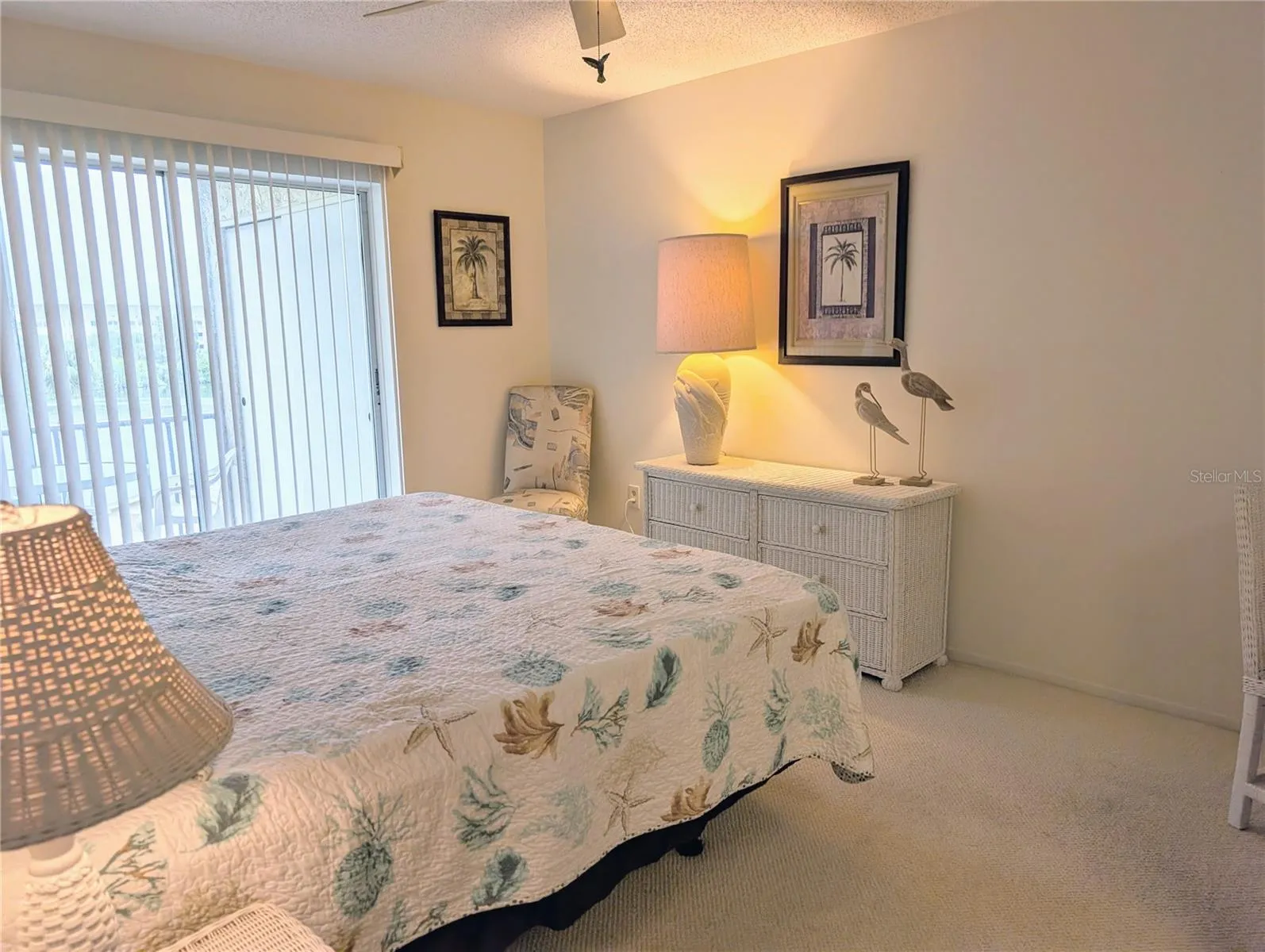 Master bedroom en-suite with plenty of space...