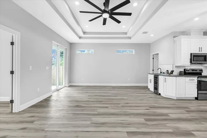 Great Room With Dining Area