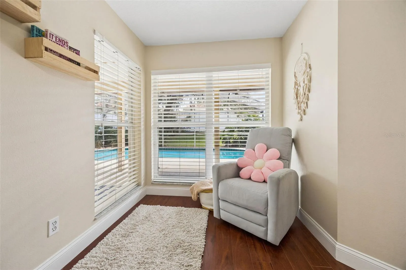 1505 Grassy Ridge Ln - sitting nook
