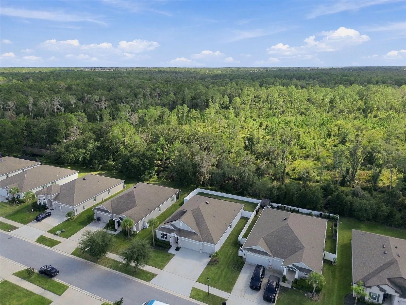 Aerial view of property and breathtaking conservation views