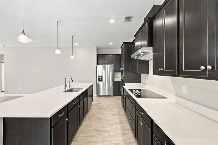 42" tall upper cabinetry