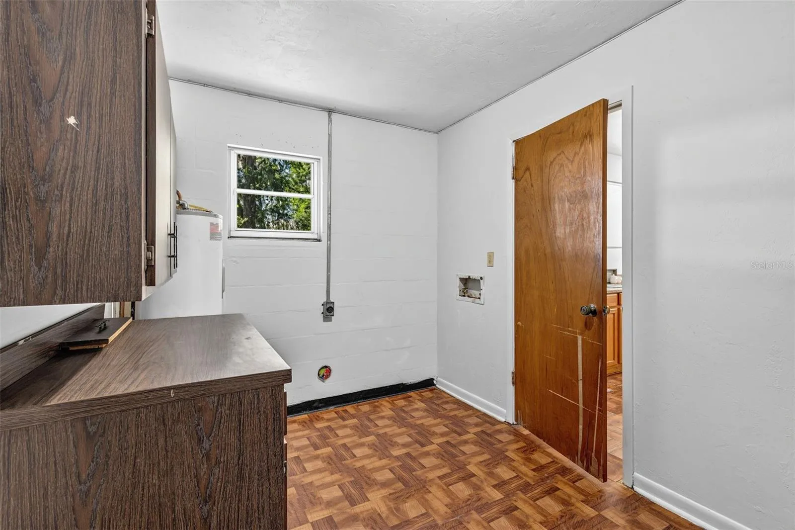 Utility Room from Garage