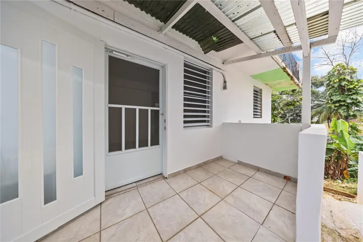 Entrada Apartamento de 3 Habitaciones y un baño