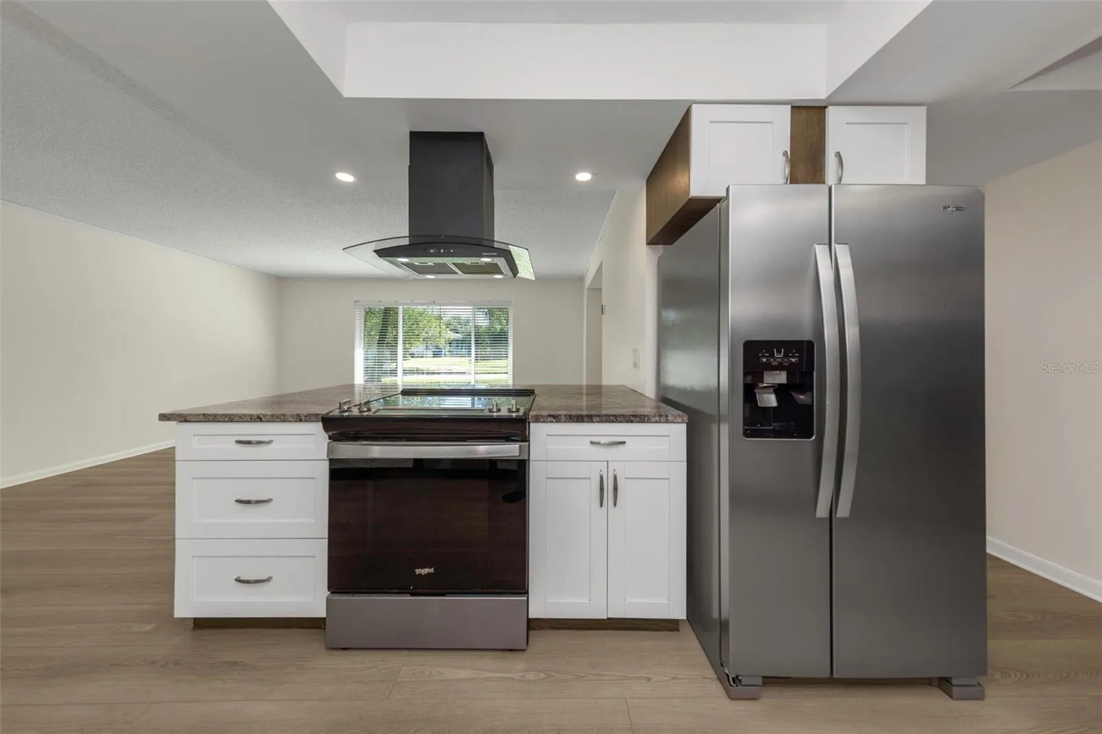Kitchen - Left View