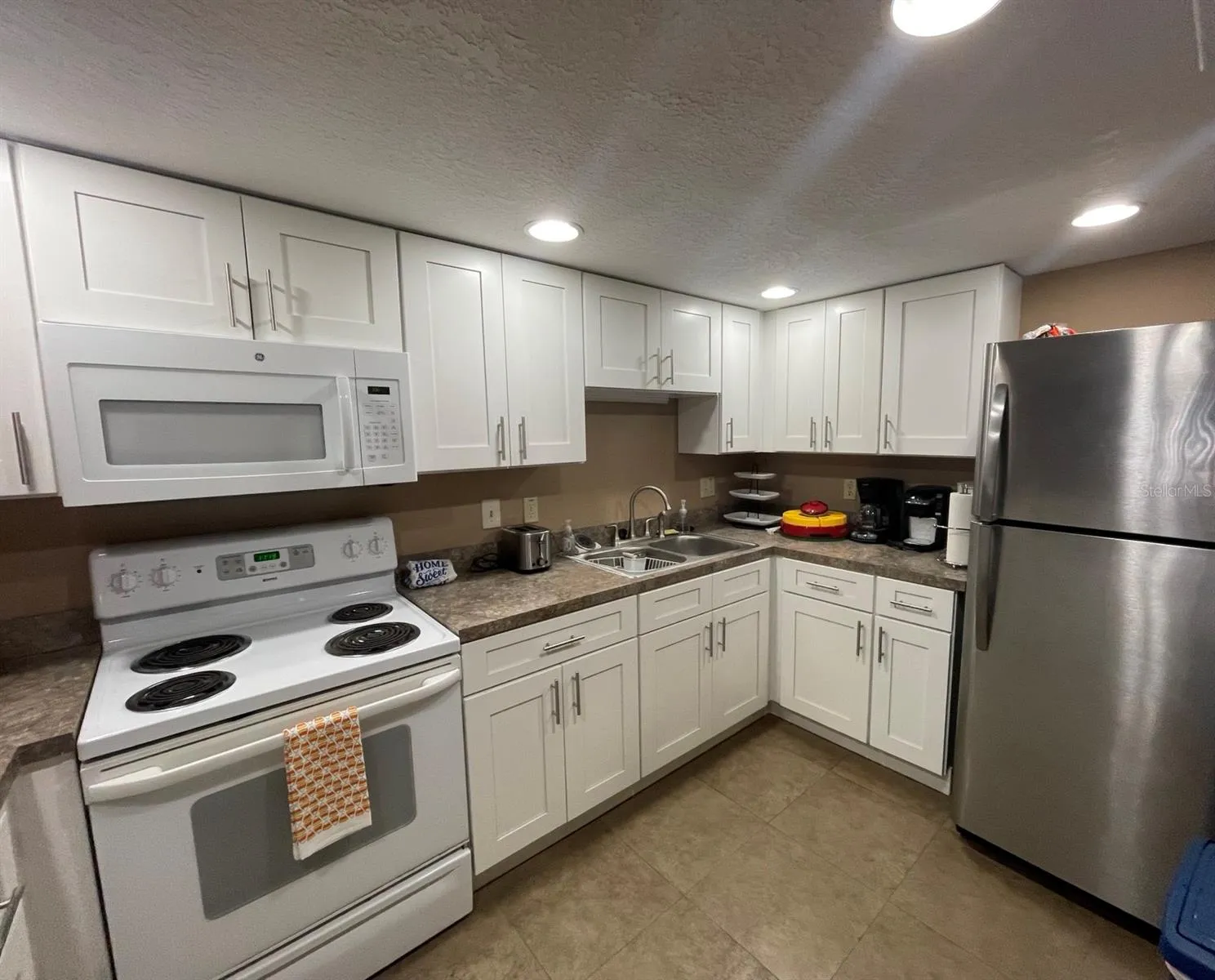 Recreation room full kitchen
