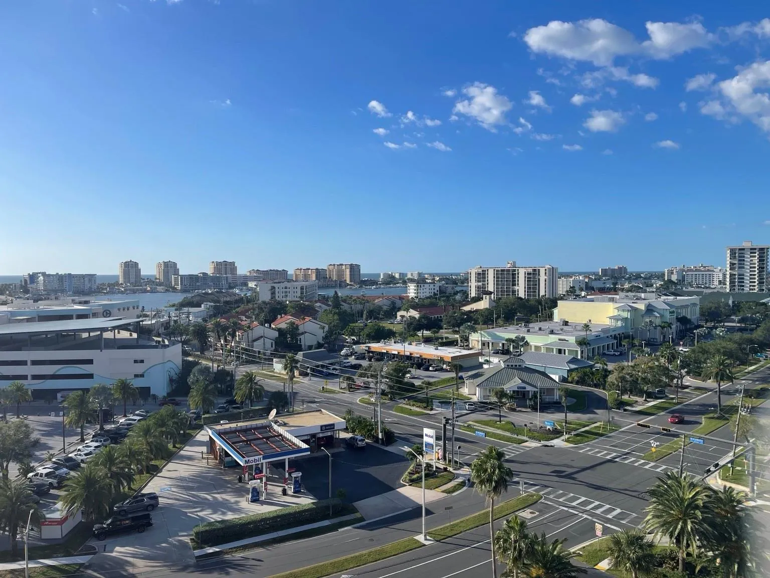 Wide open views across Island Estates towards Clearwater Beach