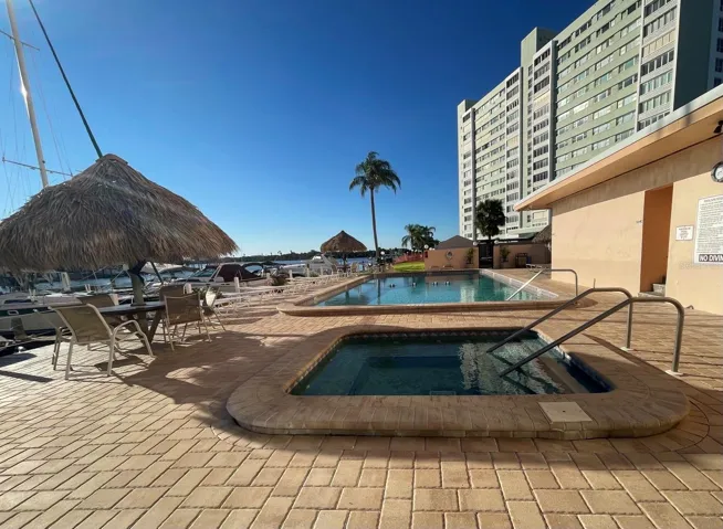 Hot tub &amp; pool view looking south