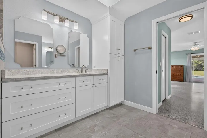 En Suite Bath