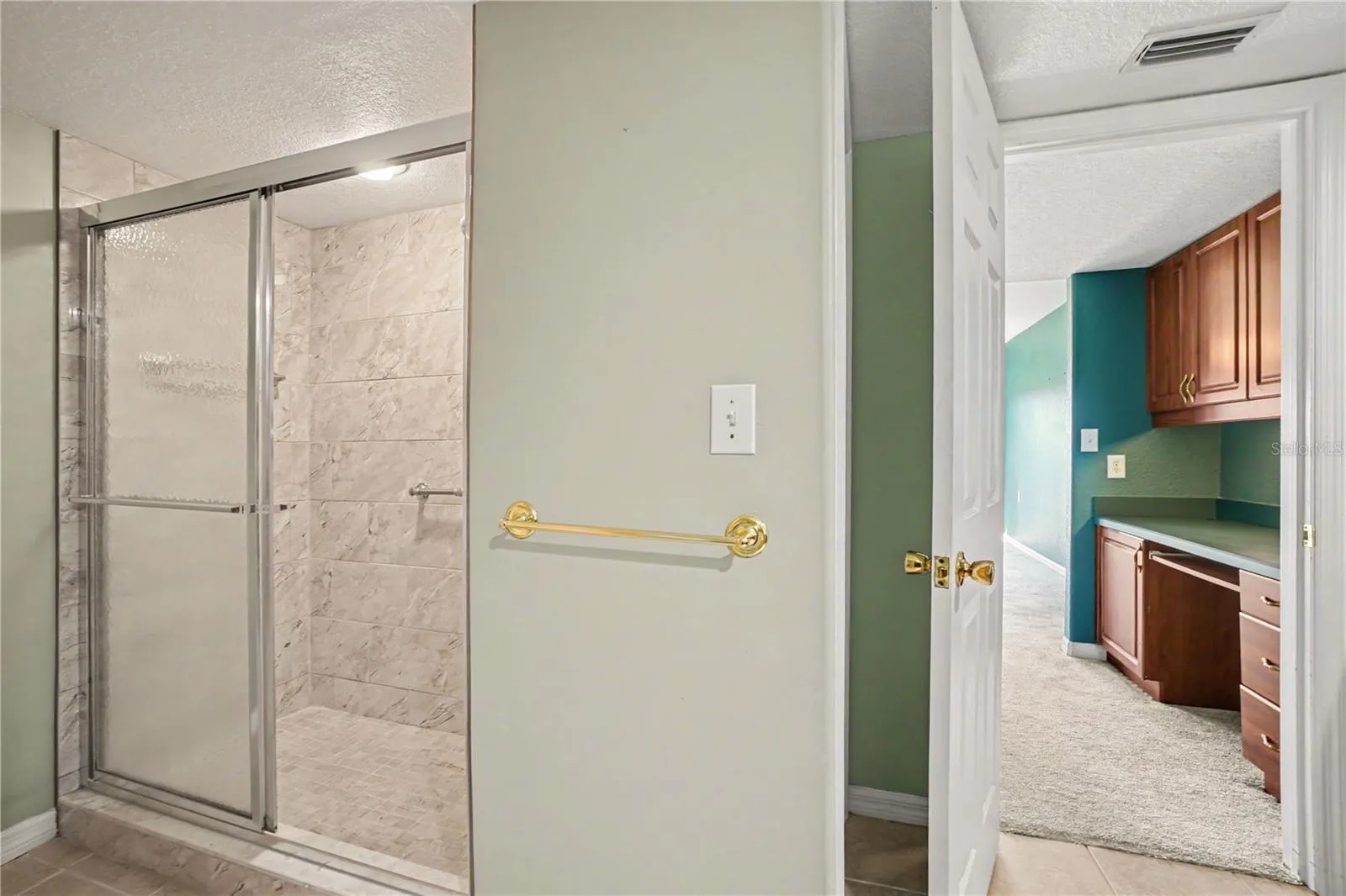 Primary Shower